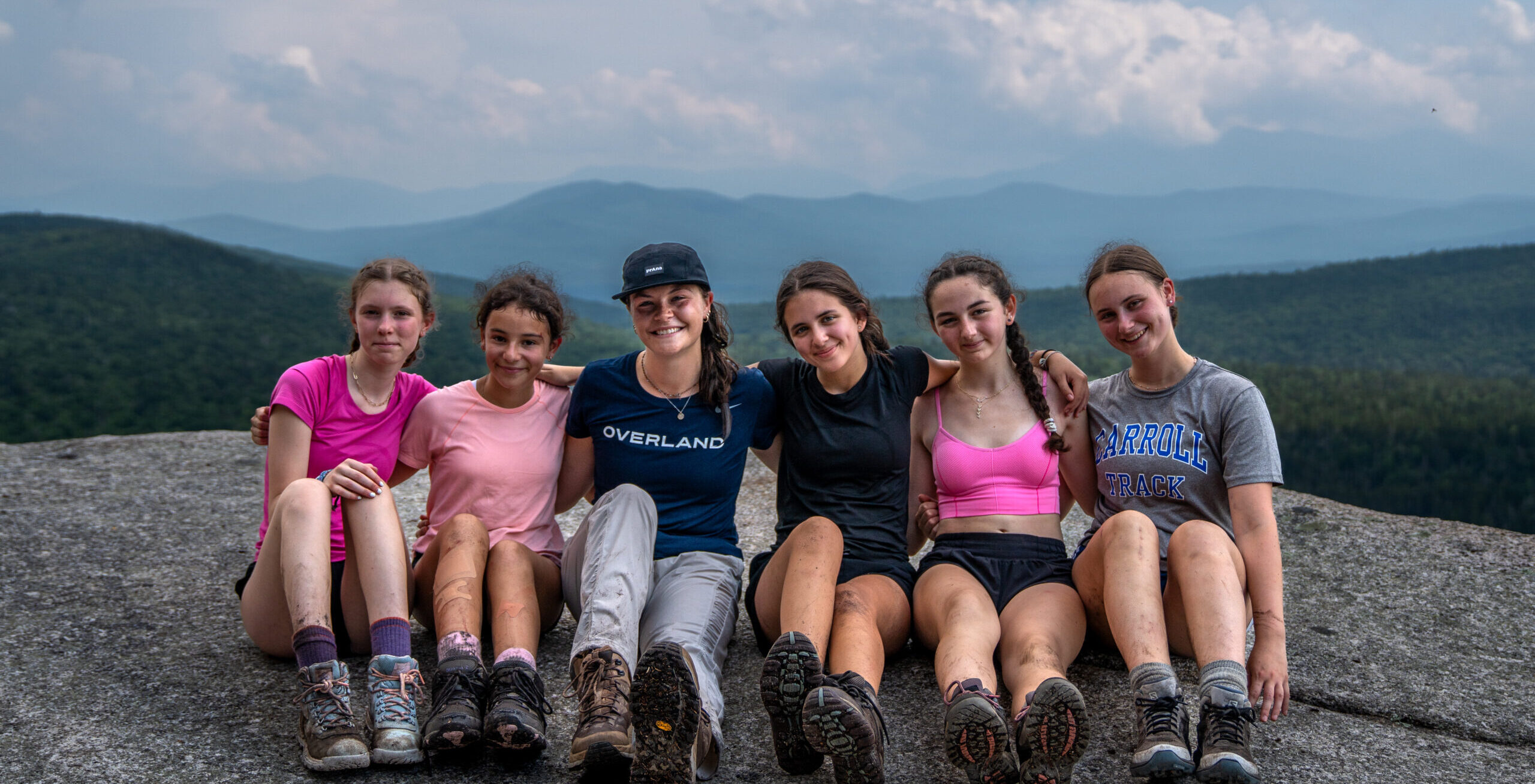 Students make friends on trail!