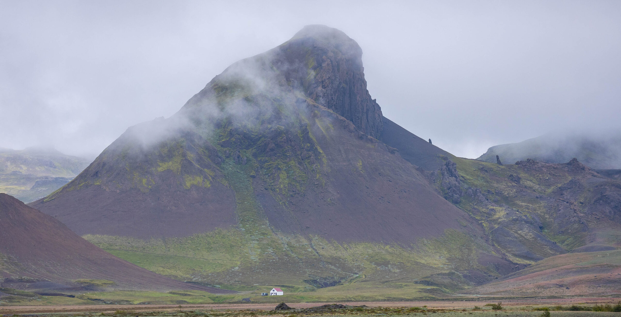 Groups enjoy the dramatic Icelandic scenery