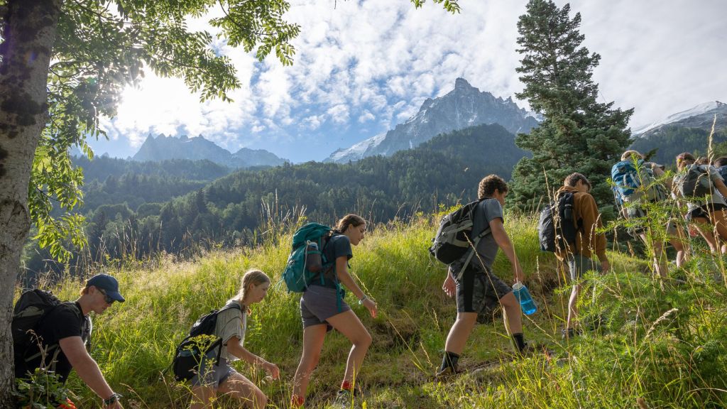 Teens hiking through the French Alps during the Language & Hiking France trip